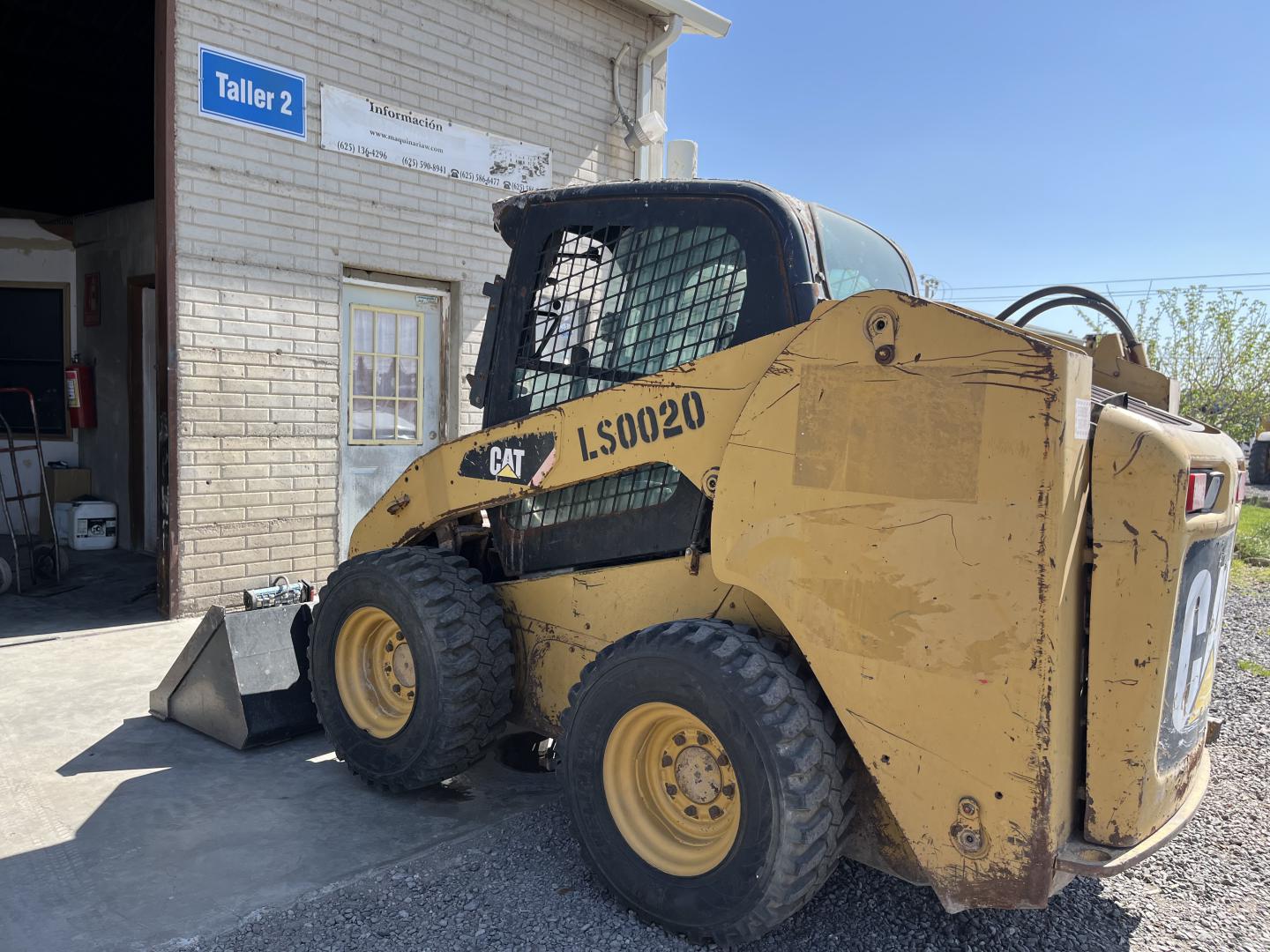 ./imagenes/INVOICE/2019/16087/MINICARGADOR CATERPILLAR 246C (7).JPG